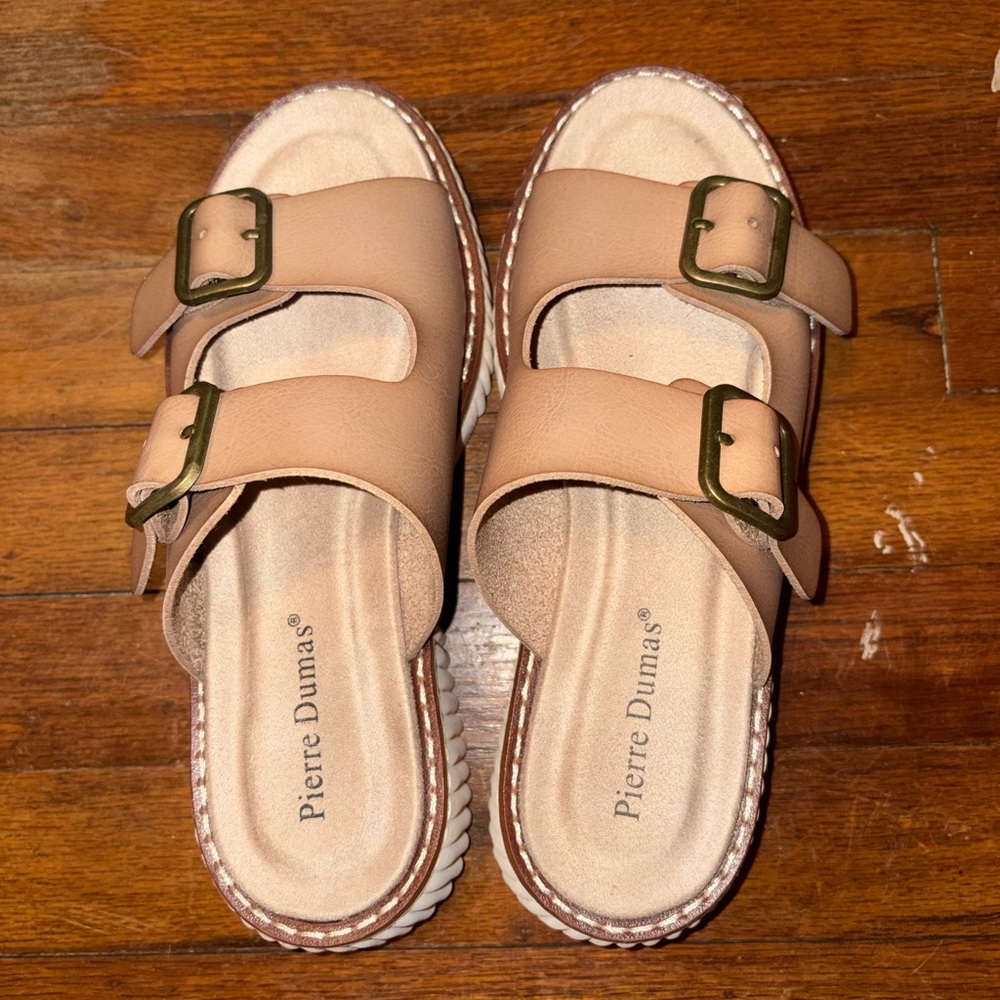 PIERRE DUMAS CLEO PLATFORM SANDALS SIZE 7